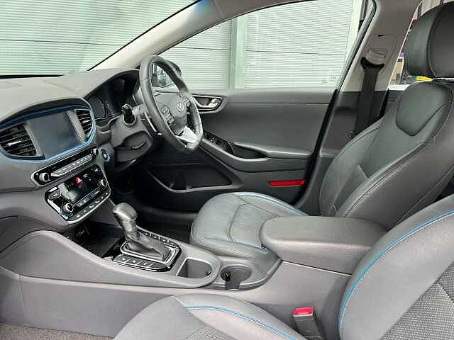 Hyundai Ioniq 1.6 GDi Plug-in Hybrid Premium SE 5dr DCT