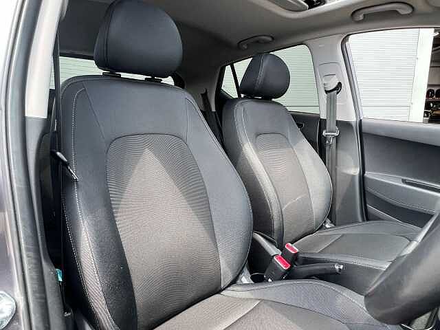 Hyundai i10 1.2 Premium SE 5dr Auto