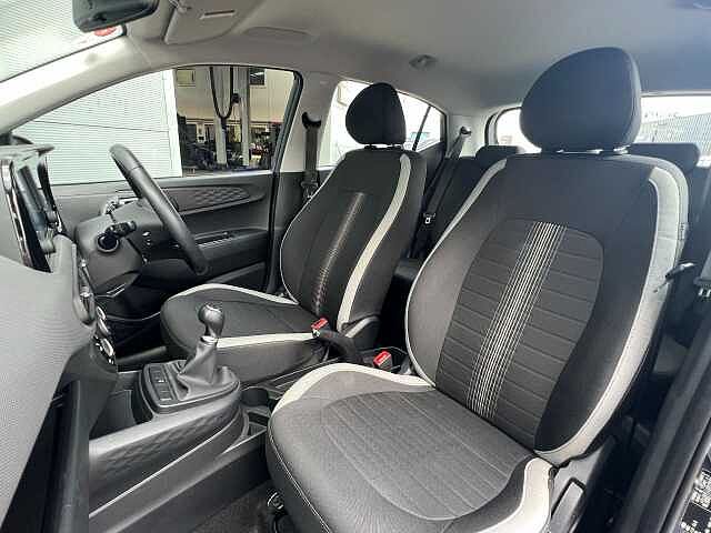 Hyundai i10 1.0 Advance 5dr