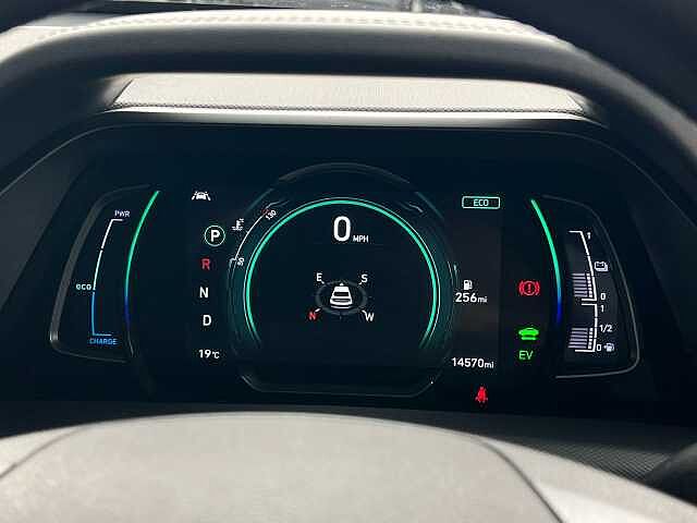 Hyundai Ioniq 1.6 GDi Hybrid Premium 5dr DCT