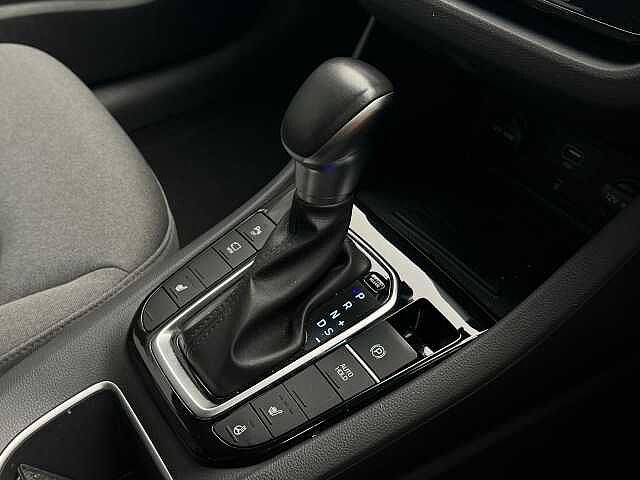 Hyundai Ioniq 1.6 GDi Hybrid Premium 5dr DCT