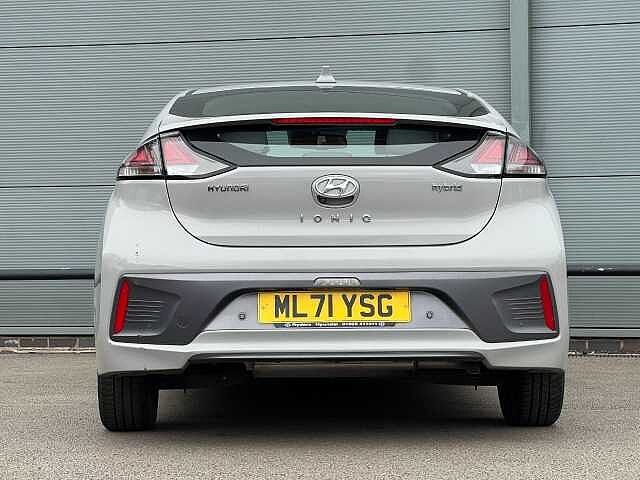 Hyundai Ioniq 1.6 GDi Hybrid Premium 5dr DCT