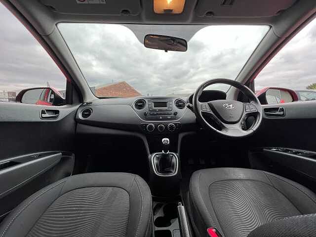 Hyundai i10 1.0 SE 5dr