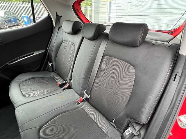 Hyundai i10 1.0 SE 5dr